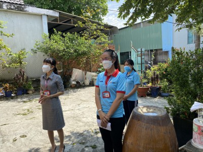 Trường Tiểu học Phú Lợi tổ chức thăm tặng quà, động viên học sinh có hoàn cảnh khó khăn.