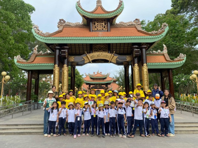 trường Tiểu học Phú Lợi tổ chức Ngày hội đọc sách năm 2024