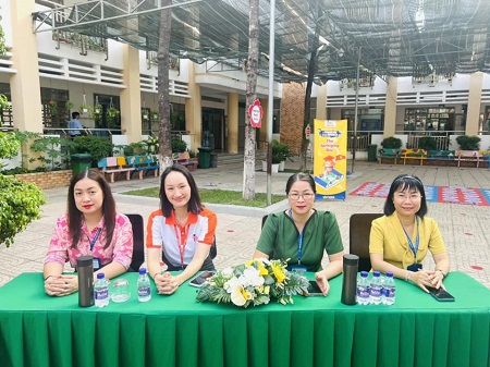 Trường Tiểu học Phú Lợi tổ chức tổ chức ngày hội Tiếng anh Ismart English day 2023 - 2024