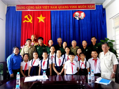 Phong phú các hoạt động nói chuyện truyền thống Ngày thành lập Quân đội nhân dân Việt Nam