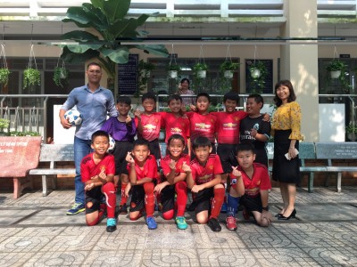 Trường TH Phú Lợi tham gia giải bóng đá Hội khỏe Phù Đổng