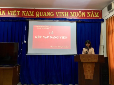 Trường TH Phú Lợi tổ chức lễ kết nạp đản viên mới