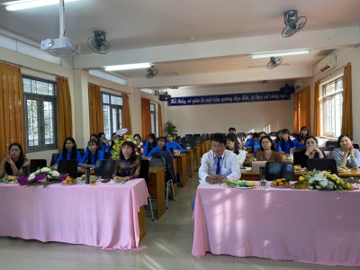 Trường Tiểu học Phú Lợi đón đoàn thực tập sư phạm Trường Đại học Thủ Đầu Một