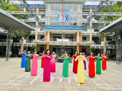 Trường Tiểu học Phú Lợi tham gia Cuộc thi "Vũ điệu khoẻ, đẹp" của Hội Liên hiệp Phụ nữ tổ chức.
