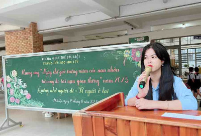 Trường Tiểu học Phú Lợi hưởng ứng “ Ngày thế giới tưởng niệm các nạn nhân tử vong do tai nạn giao thông“ năm 2023