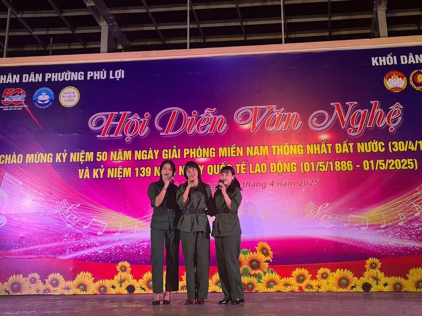 CĐV Th Phú Lợi tham gia hội diễn văn nghệ chào mừng kỷ niệm 50 năm ngày giải phóng miền nam thống nhất đất nước ( 30/4/1975- 30/4/2025)